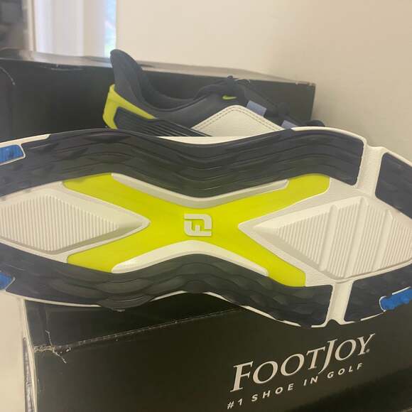 Pro/SLX - Picture 4 of 5